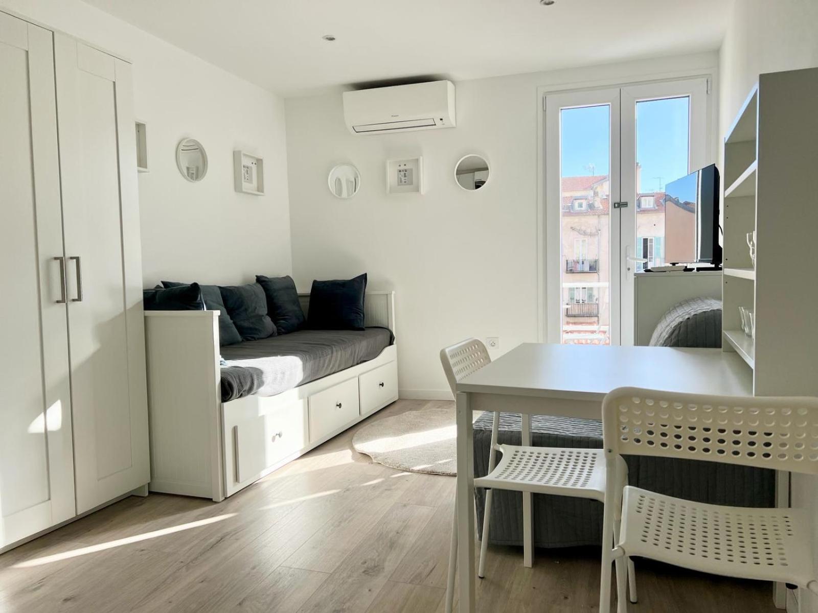 ניס Studio Moderne Renove Avec Balcon מראה חיצוני תמונה